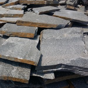 grey quartzite dry stone NDS04