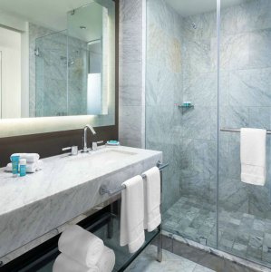 Cararra White NMJ010